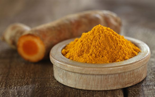 How to grow, dry and grind your own turmeric powder from fresh roots