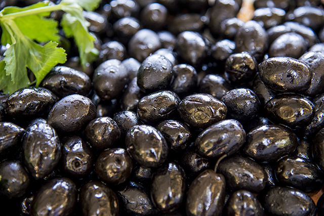 Protect your liver from disease by eating more olives