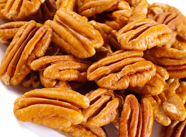 The health benefits of eating pecans
