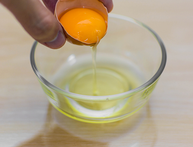 Forget the egg whites, whole eggs are better for building muscle
