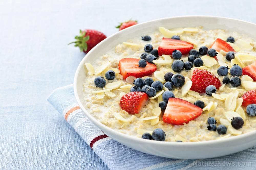 Commit to eating healthy for breakfast: Oatmeal benefits and recipes
