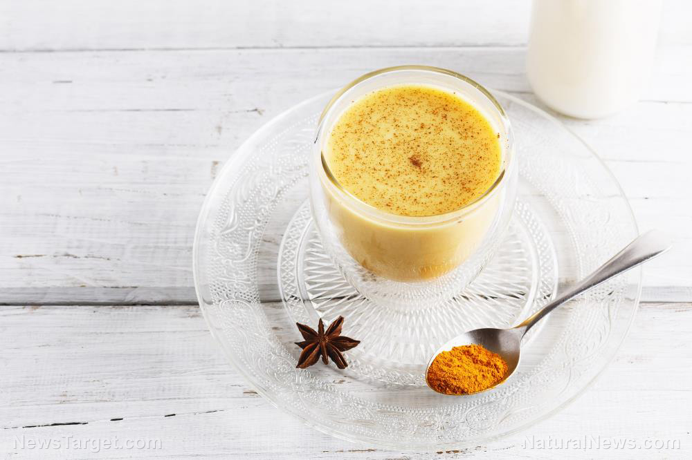 Natural healing: 3 Reasons to drink turmeric milk if you suffer from joint pain