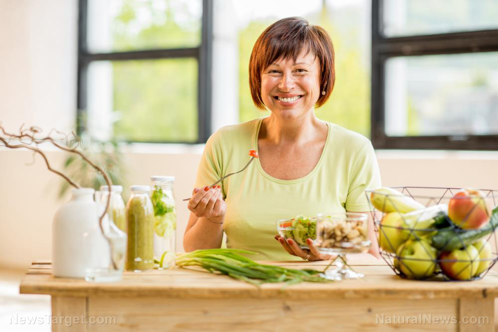 Dreading menopause? Delay it with a healthy diet!