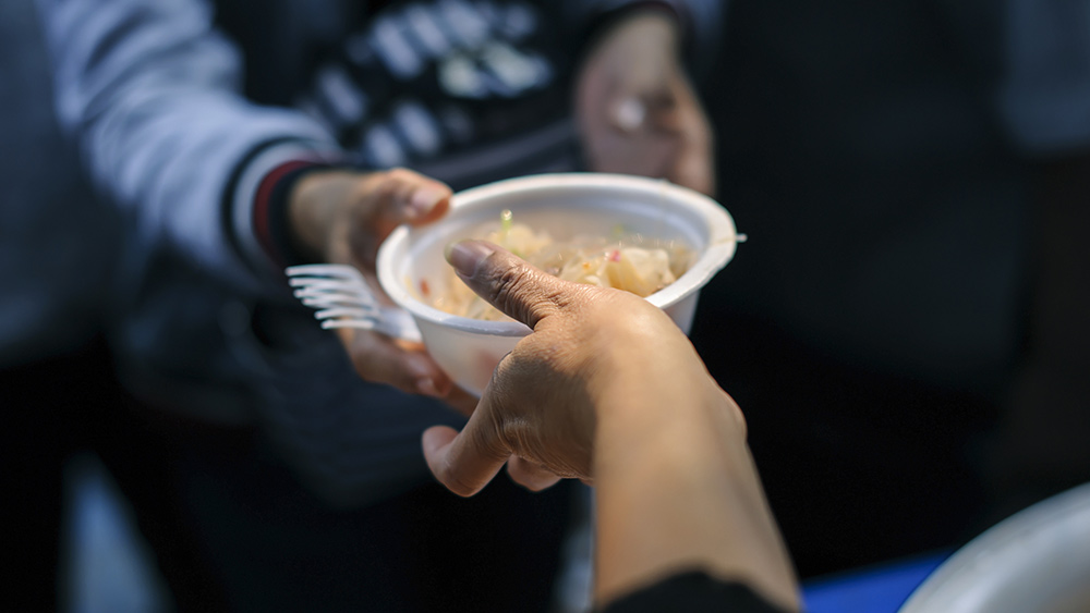 Local food banks struggling to keep up with demand as inflation leaves more Americans hungry