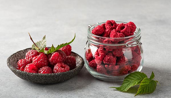 Berry battle for heart health: Raspberries outpace strawberries in fiber content, but both deliver key protections
